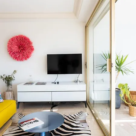 2-br In High Residential Apartment *