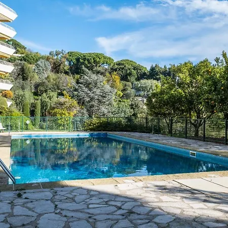 Apartment 2-br In High Residential *